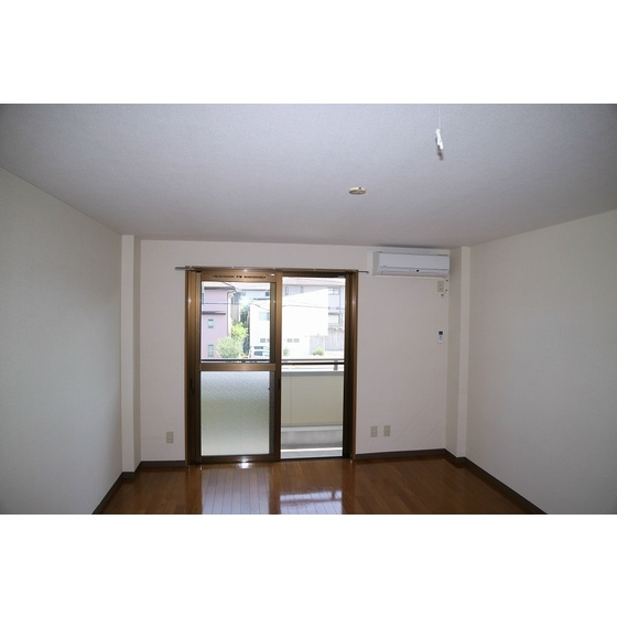 居室・リビング　※現況優先