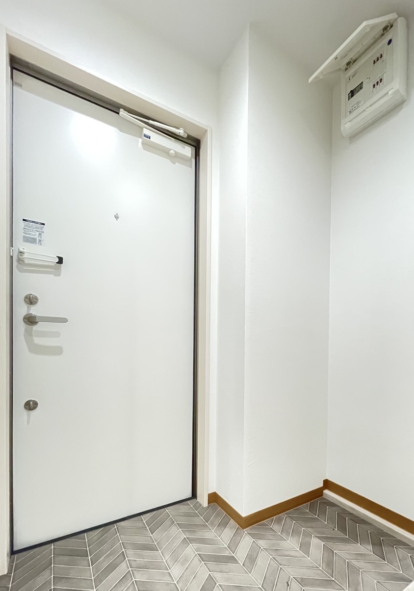 玄関　※参考写真