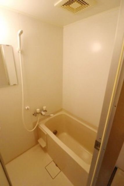 バス・シャワールーム　バスルーム