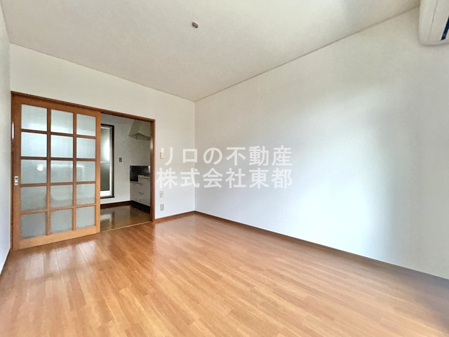 その他部屋・スペース　室内は落ち着いた温もりを感じるフローリングです☆