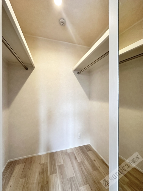 収納　ウォークインクローゼットにたっぷり収納♪♪