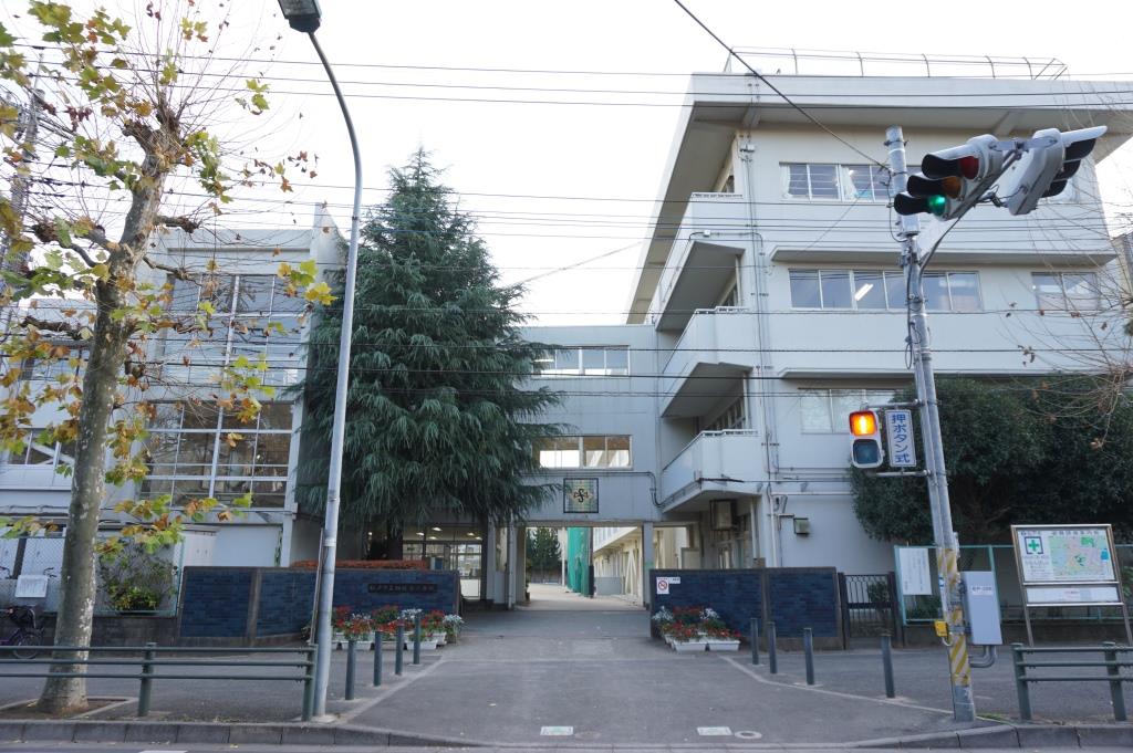 小学校　松戸市立相模台小学校（小学校）まで783m