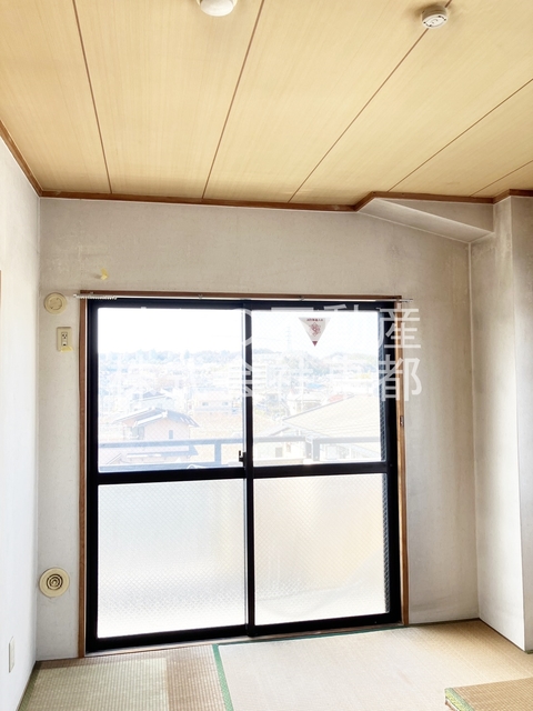 その他　南東向きなので暖かな日差しが入りますね♪