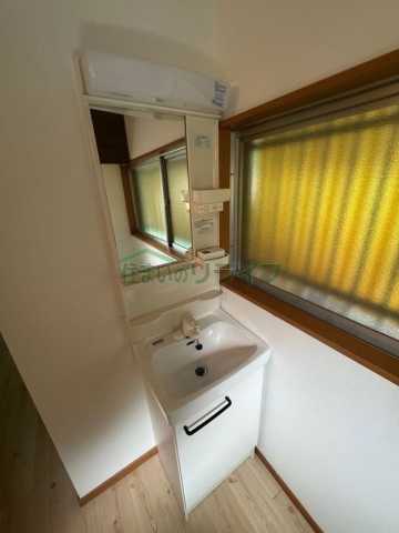 洗面設備　別部屋参考写真となります。