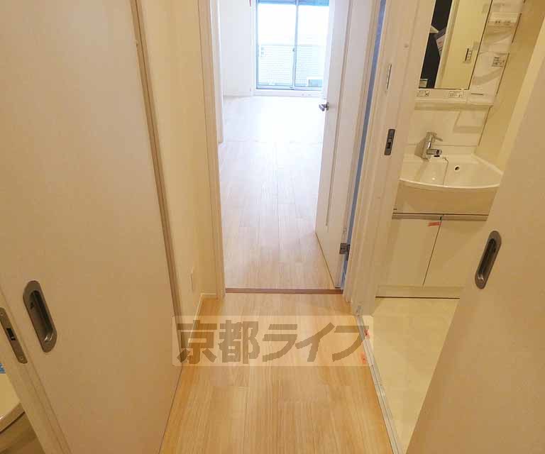 その他部屋・スペース　きれいな廊下です。