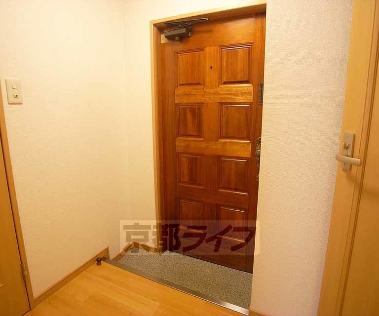 玄関　玄関です。