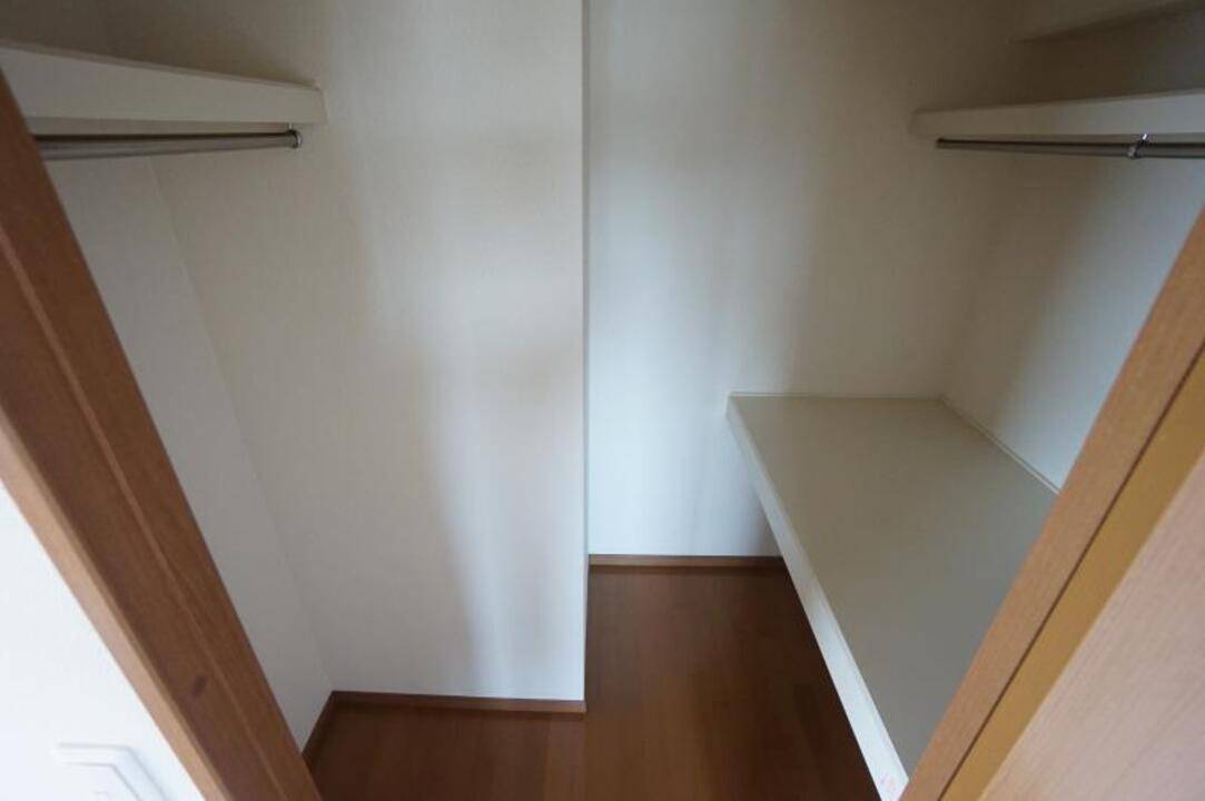 収納　ウォークインクローゼット