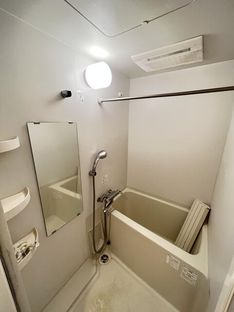 バス・シャワールーム　別部屋参考画像