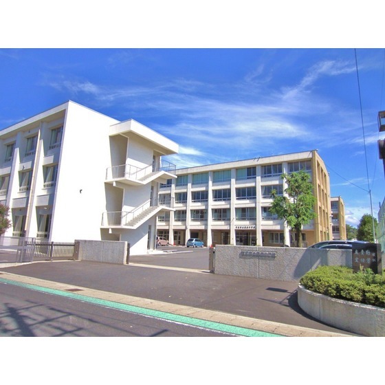 中学校　蘇南中学校（中学校）まで2146m