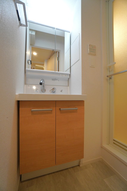 洗面設備　※写真は同タイプ住戸です。