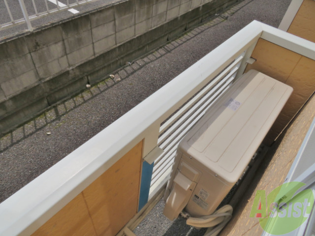 バルコニー　風通しもよく日当たりもいい。そんな物件にお引越ししましょう