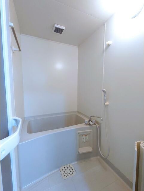 バス・シャワールーム　清潔感のある快適バスルーム♪