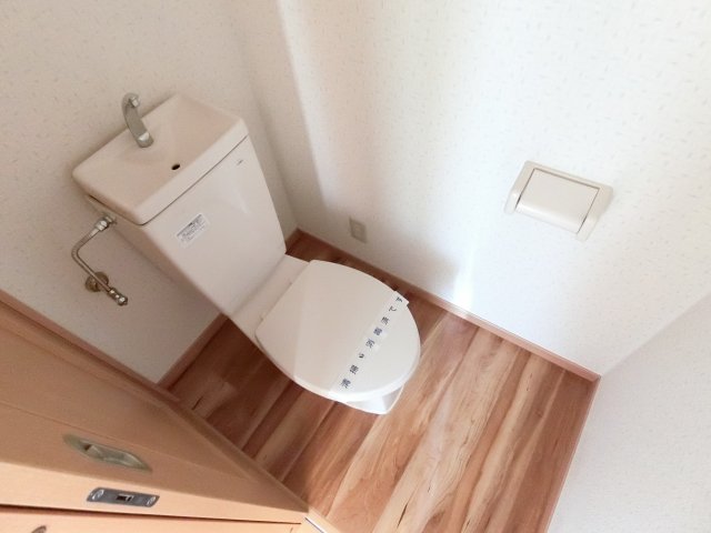 トイレ　ドエル小竹向原II　板橋区小茂根