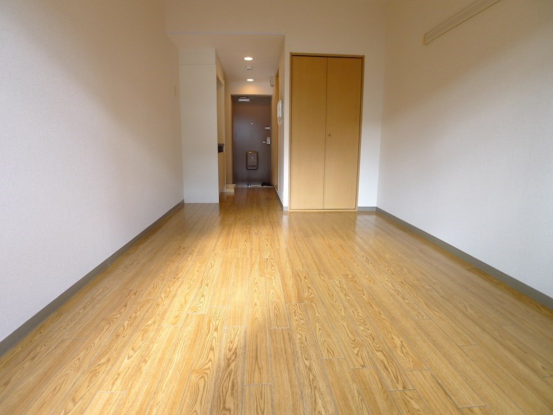 居室・リビング　203号