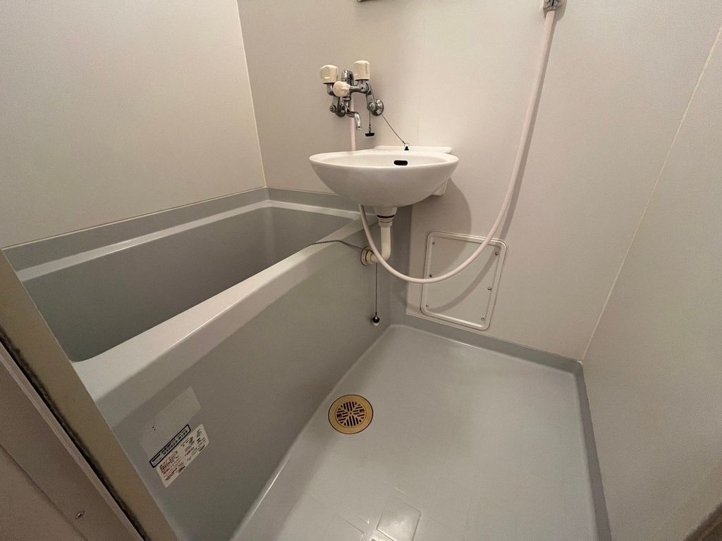 バス・シャワールーム　バス