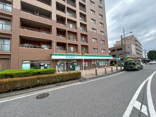 コンビニ　ファミリーマート 豊四季駅前店（コンビニ）まで805m