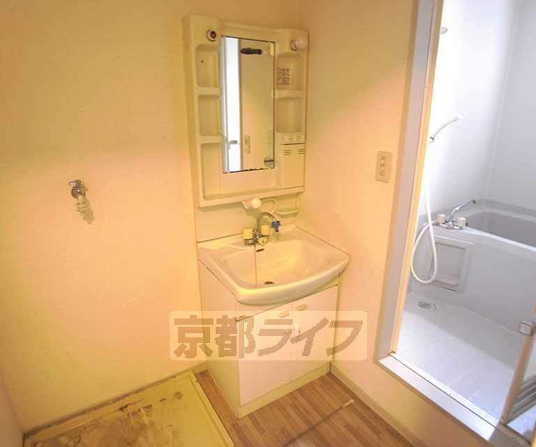 洗面設備　使いやすそうな独立洗面台です！