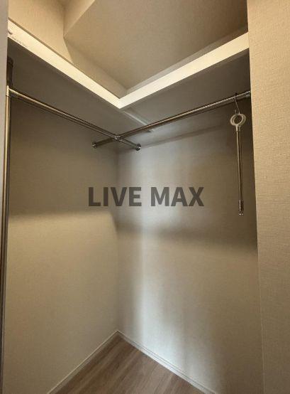 収納　ウォークインクローゼット