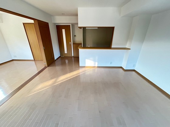 居室・リビング　※別部屋の写真です