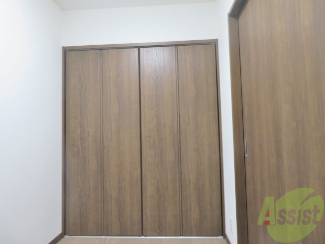 収納　収納はこちらのクローゼットになりますね。