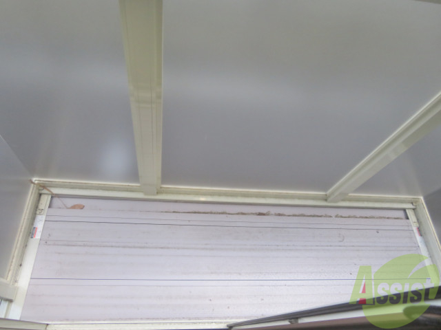 バルコニー　バルコニーが付いているので晴れた日は洗濯物が干せますね