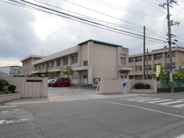 中学校　岡山市立御南中学校（中学校）まで856m