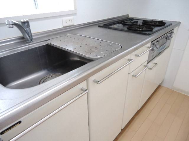 キッチン　３口ガスコンロ付システムキッチン