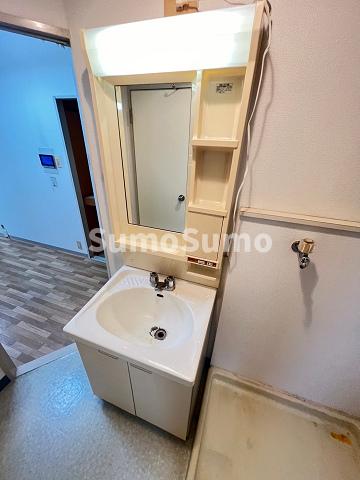 洗面設備　使いやすい洗面所です