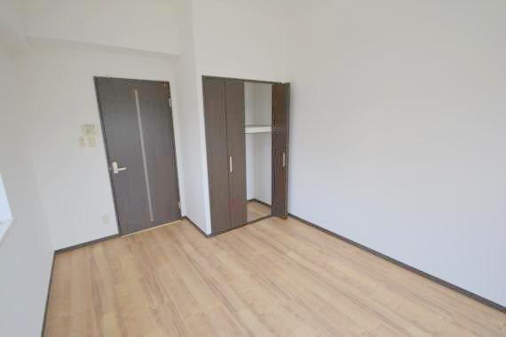 その他部屋・スペース　落ち着いた雰囲気のこのお部屋でゆっくりお休みください。