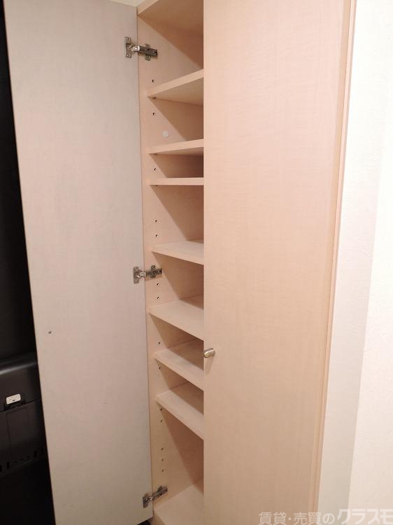 収納　シューズＢＯＸ完備