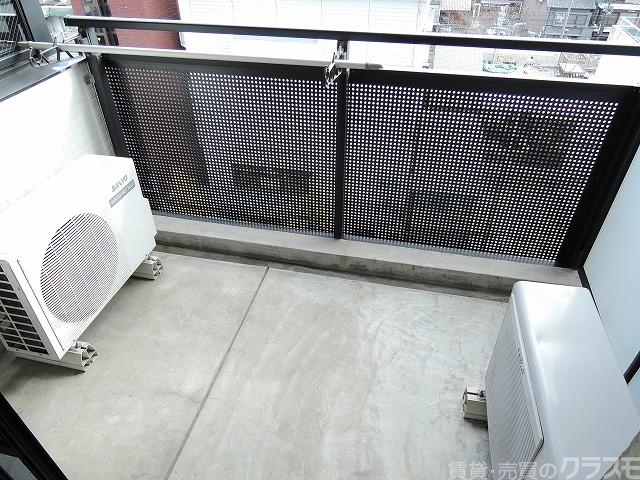 バルコニー　日当たり良好です。