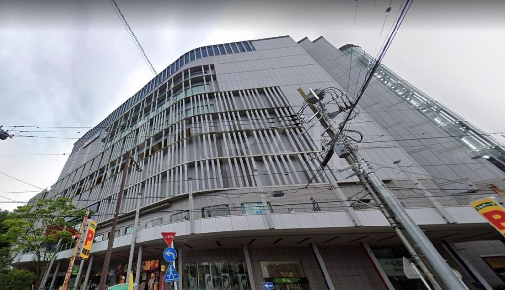 ショッピングセンター　靴下屋ミウィ橋本店（ショッピングセンター）まで790m