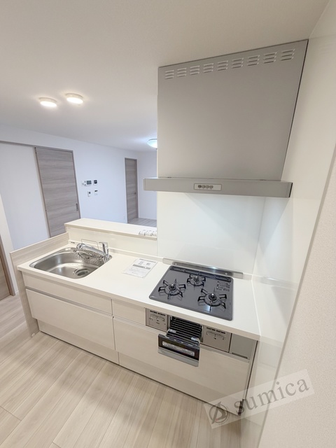 キッチン　３口システムキッチンでお料理楽しく♪♪