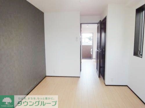 居室・リビング　広々とした居室