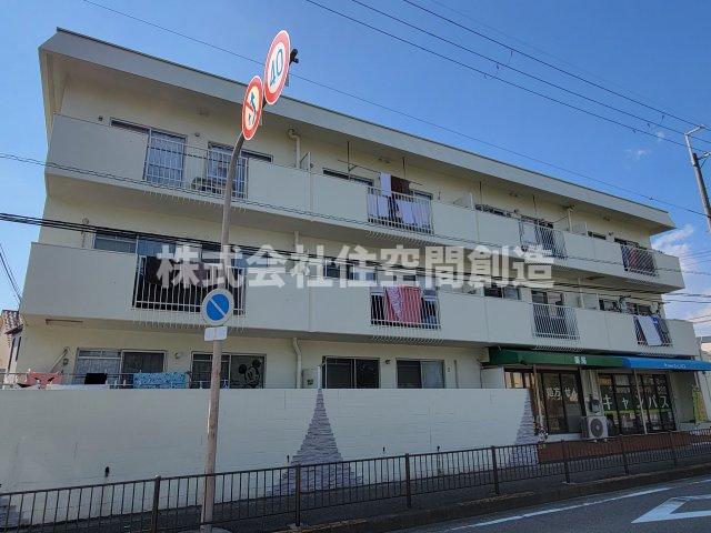 建物外観　豊中市北桜塚「ヴィラみどり」