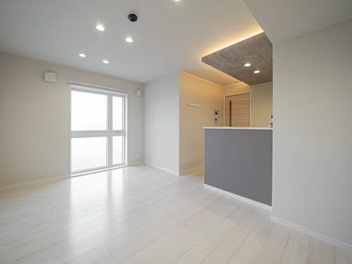 居室・リビング　お部屋全体の雰囲気が伝わってきますね！是非家具の配置などイ…