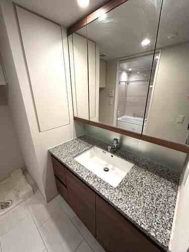 洗面設備　独立洗面台