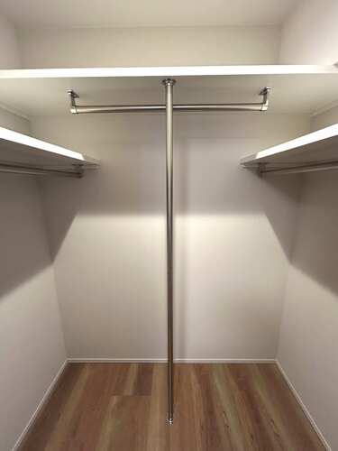 収納　ウォークインクローゼット