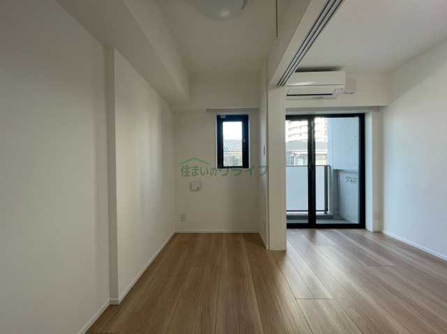 居室・リビング　別部屋の写真になります。