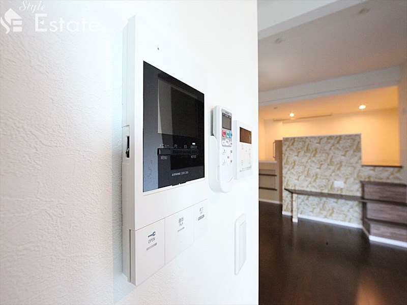 セキュリティ　モニター付きインターホン