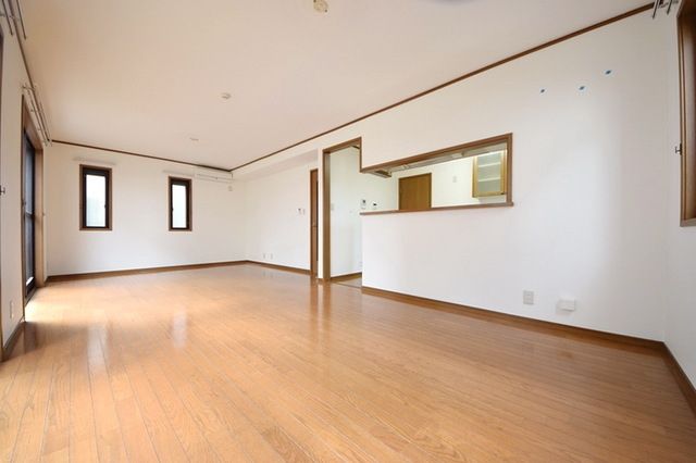 その他部屋・スペース　★広々リビング★