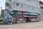 ドラックストア　ダルマ薬局　旭ヶ丘店（ドラッグストア）まで843m