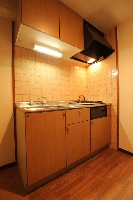 キッチン　同物件別号室