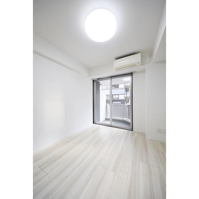 居室・リビング　別号室参考写真