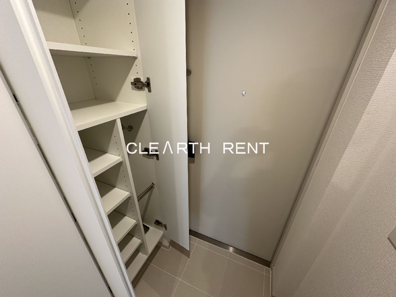 玄関　シューズボックス