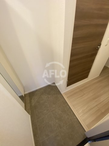 玄関　クラシスト北畠　玄関