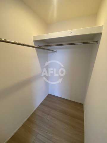 収納　クラシスト北畠　ウォークインクローゼット