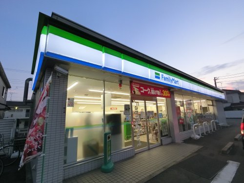 コンビニ　ファミリーマート 千葉おゆみ野五丁目店（コンビニ）まで593m