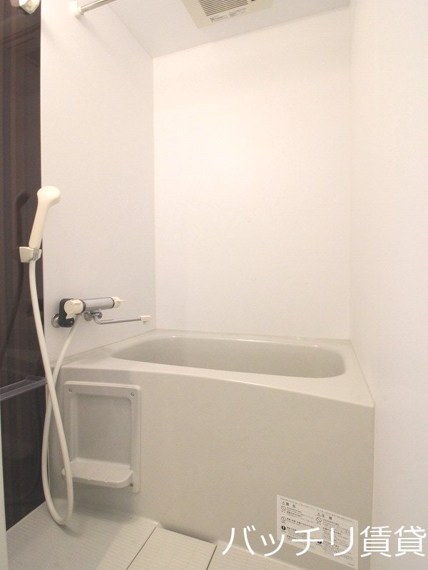 バス・シャワールーム　画像は、同型タイプの為、現状を優先いたします。