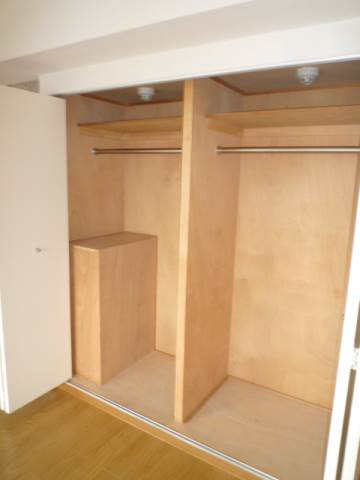 収納　クローゼット